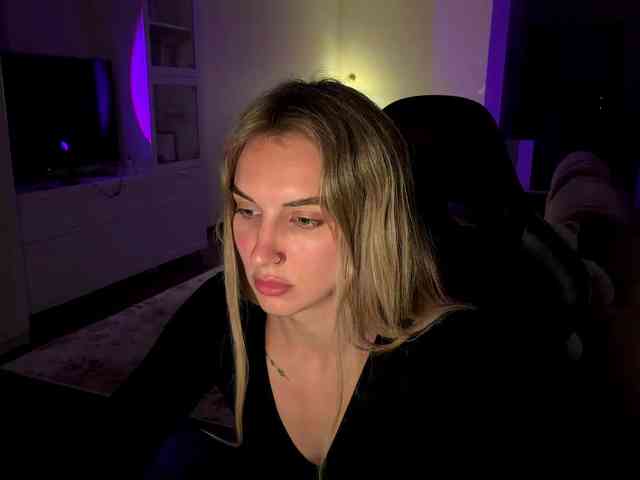 MissyKissy webcam