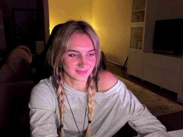MissyKissy webcam