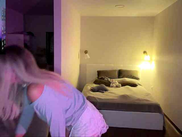 MissyKissy webcam