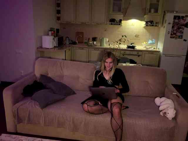 MissyKissy webcam