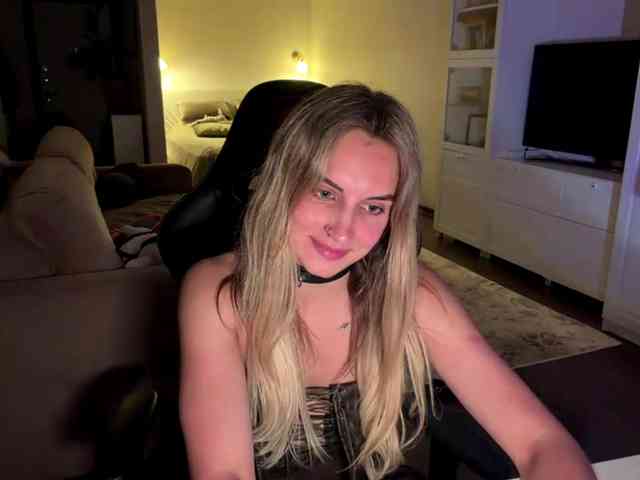 MissyKissy webcam