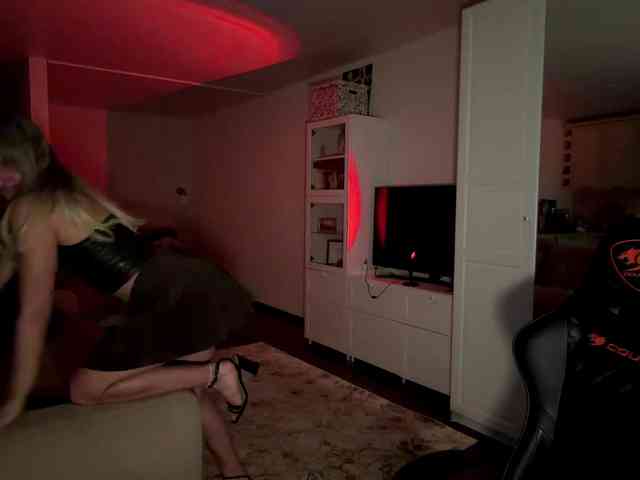 MissyKissy webcam