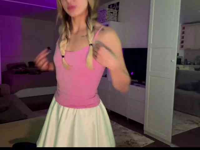 MissyKissy webcam