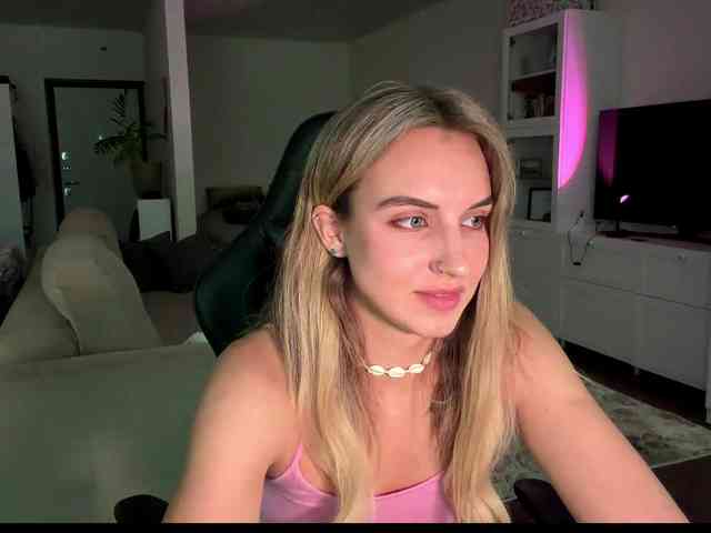 MissyKissy webcam