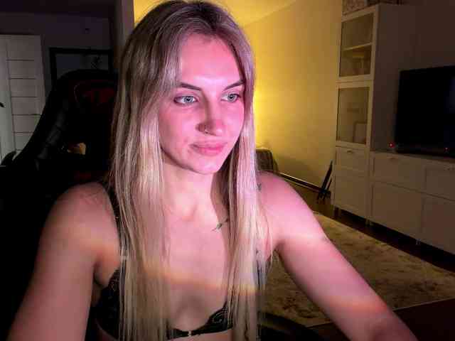 MissyKissy webcam