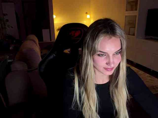 MissyKissy webcam