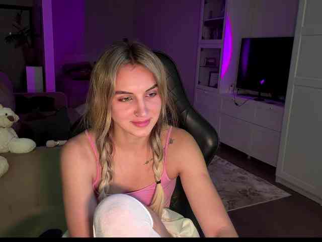 MissyKissy webcam
