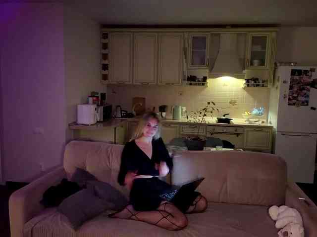 MissyKissy webcam