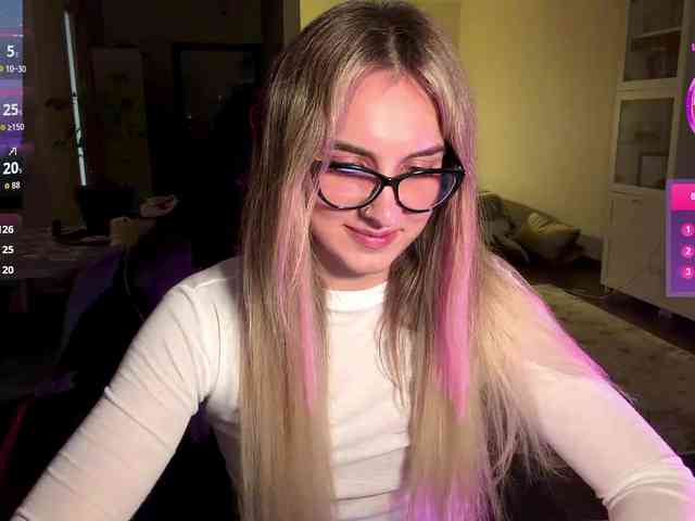 MissyKissy webcam