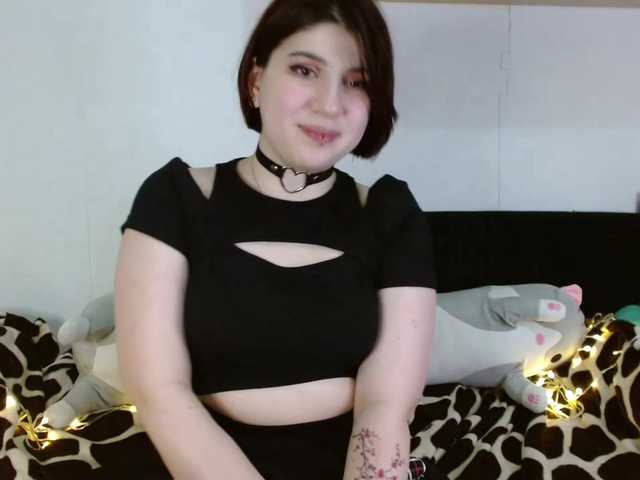 OrianaSecret live cam on BongaCams