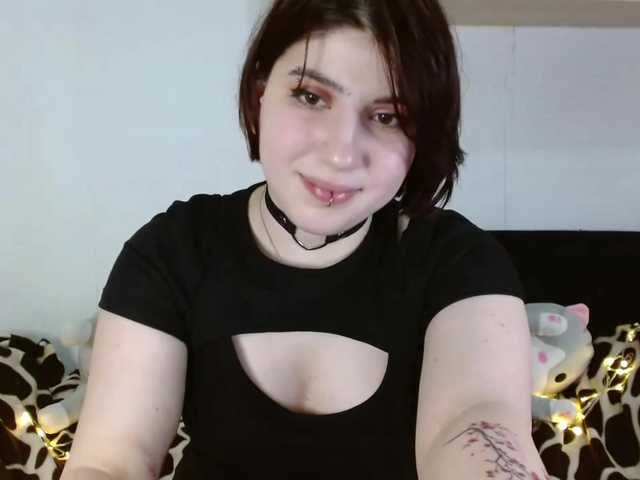 OrianaSecret live cam on BongaCams