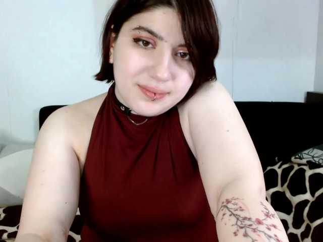 OrianaSecret live cam on BongaCams