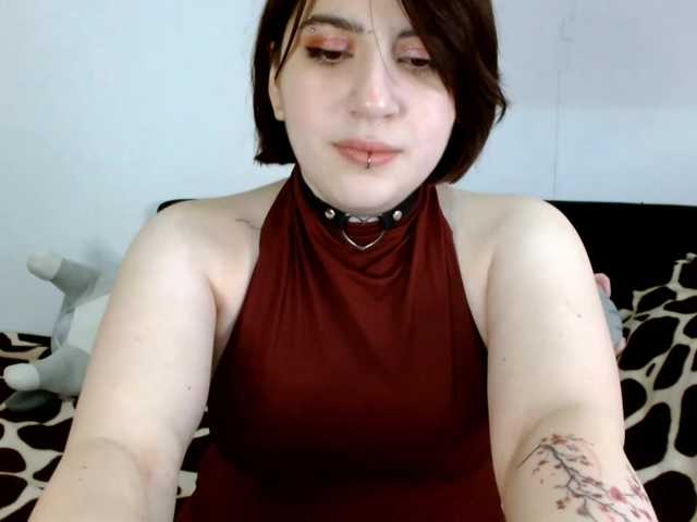 OrianaSecret live cam on BongaCams