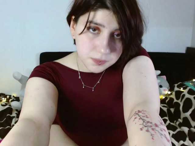 OrianaSecret live cam on BongaCams