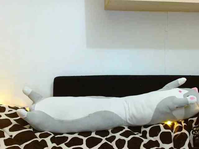 OrianaSecret webcam