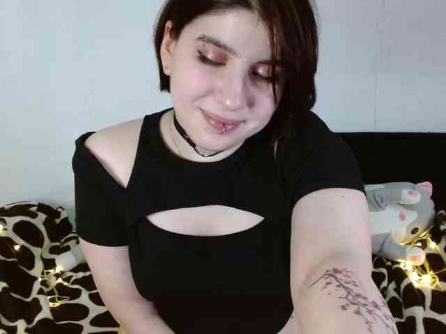 OrianaSecret webcam