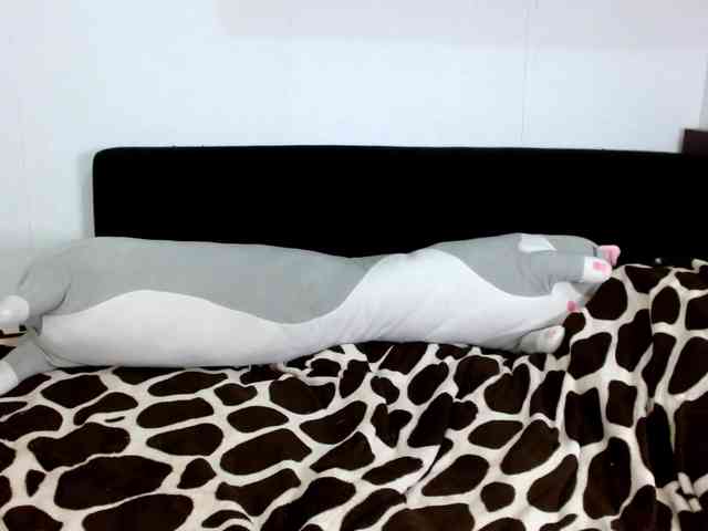 OrianaSecret webcam