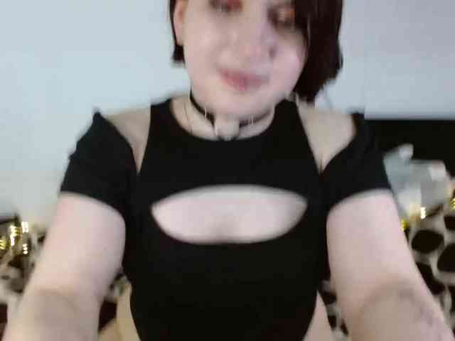 OrianaSecret webcam