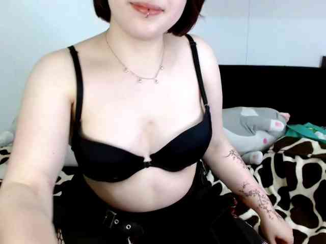 OrianaSecret webcam