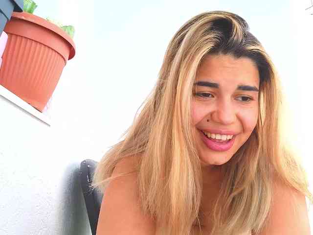 heysianna Live Webcam on BongaCams