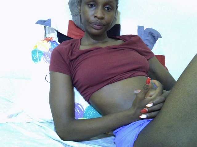 Velvet-luxe live cam on BongaCams