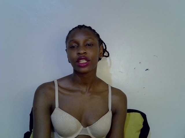 Velvet-luxe live cam on BongaCams