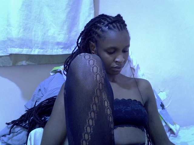 Velvet-luxe live cam preview