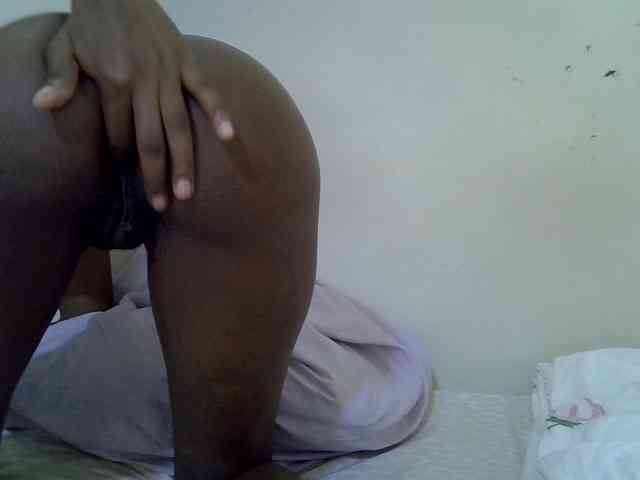 Velvet-luxe webcam