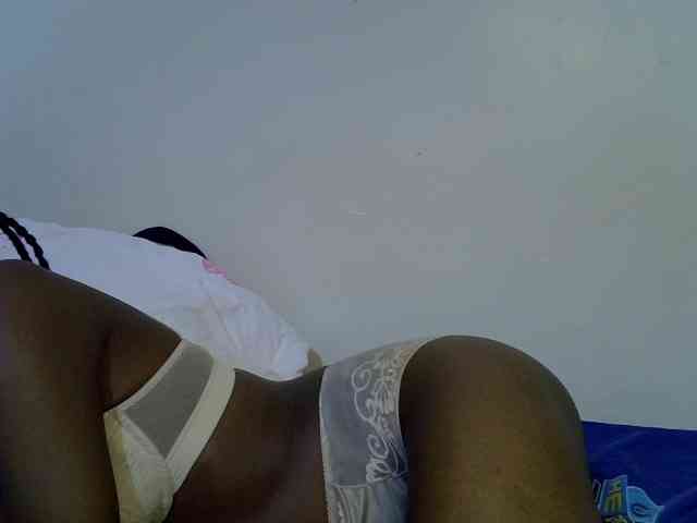 Velvet-luxe webcam
