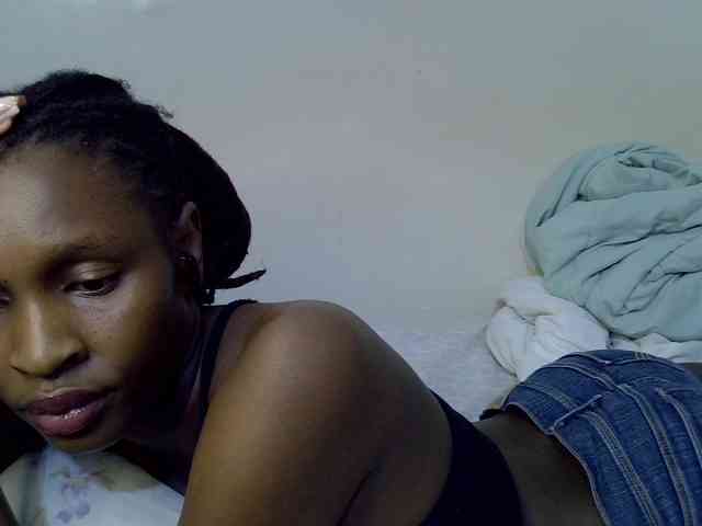 Velvet-luxe webcam