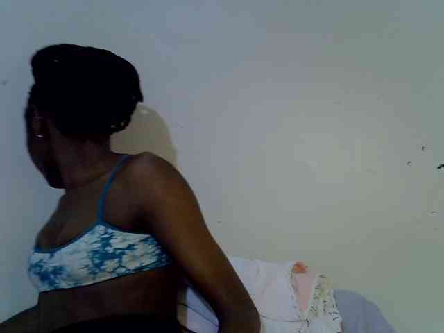 Velvet-luxe webcam