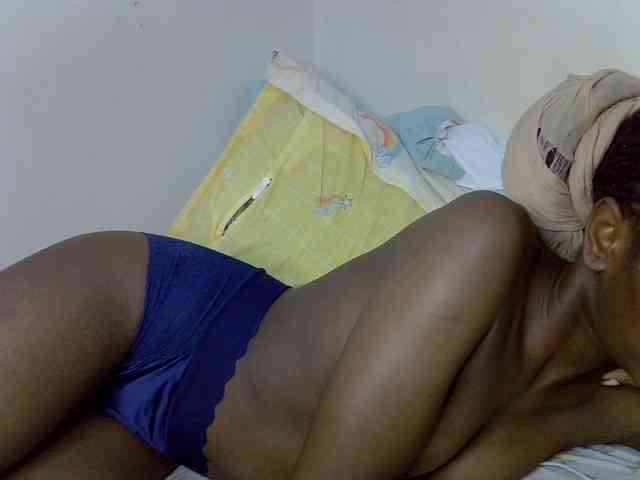 Velvet-luxe webcam