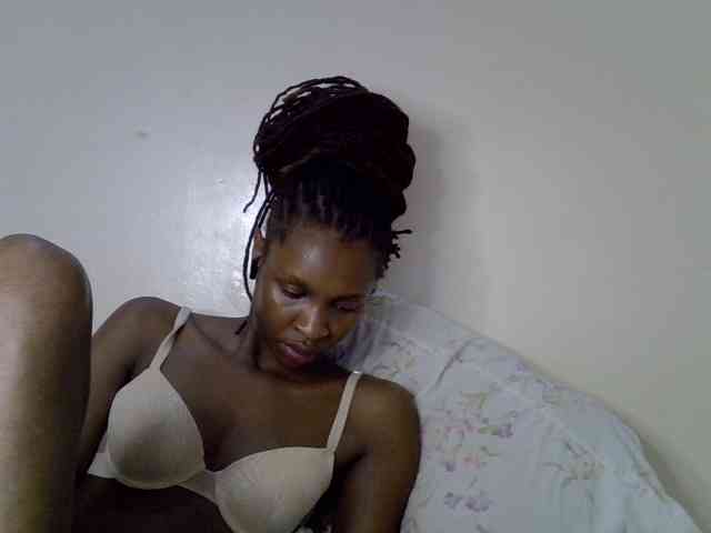 Velvet-luxe webcam