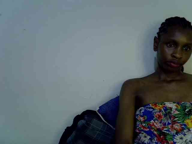 Velvet-luxe webcam