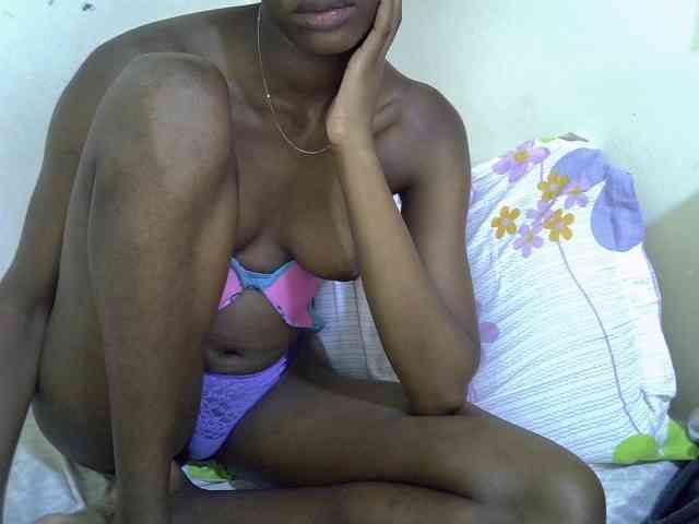 Velvet-luxe webcam