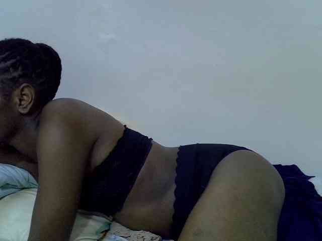 Velvet-luxe webcam