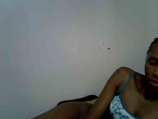 Velvet-luxe webcam