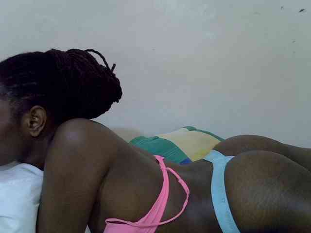 Velvet-luxe webcam