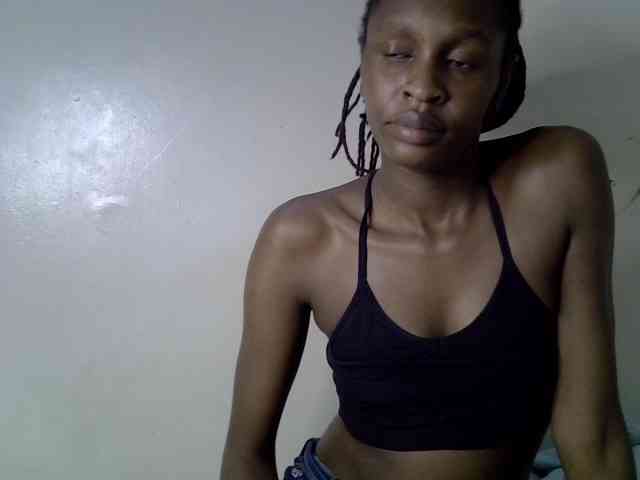 Velvet-luxe webcam