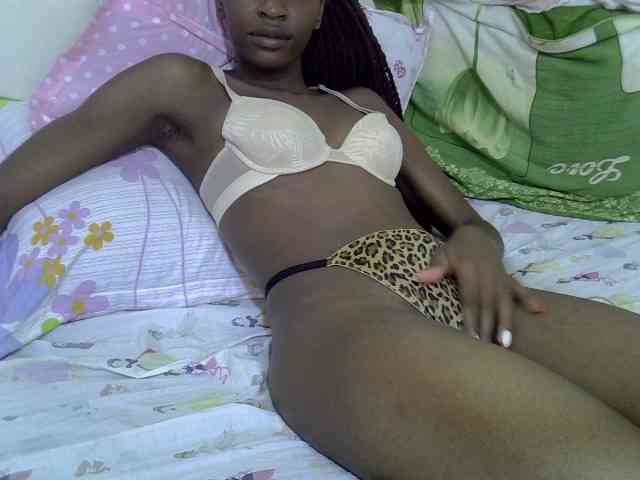 Velvet-luxe webcam