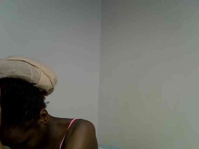 Velvet-luxe webcam