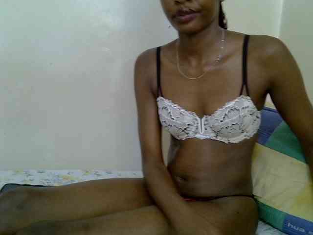 Velvet-luxe webcam