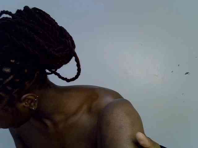Velvet-luxe webcam