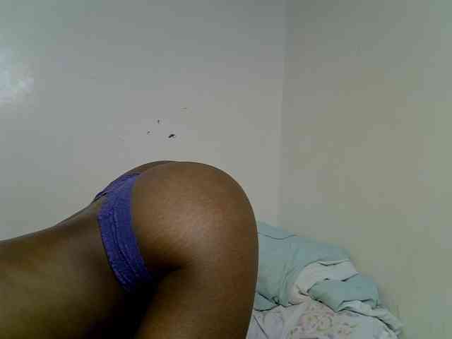 Velvet-luxe webcam