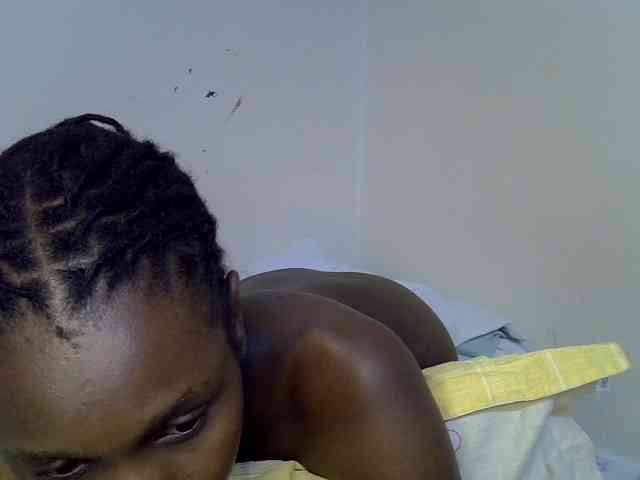 Velvet-luxe webcam