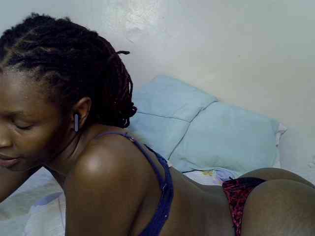 Velvet-luxe webcam