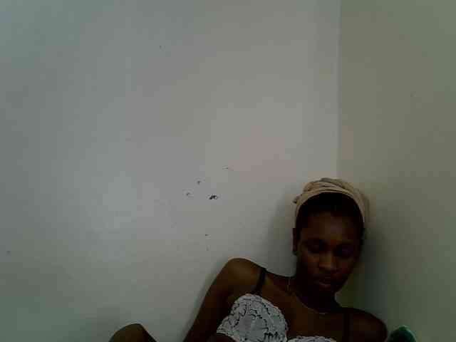 Velvet-luxe webcam