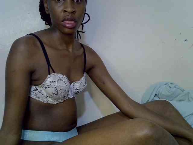 Velvet-luxe webcam