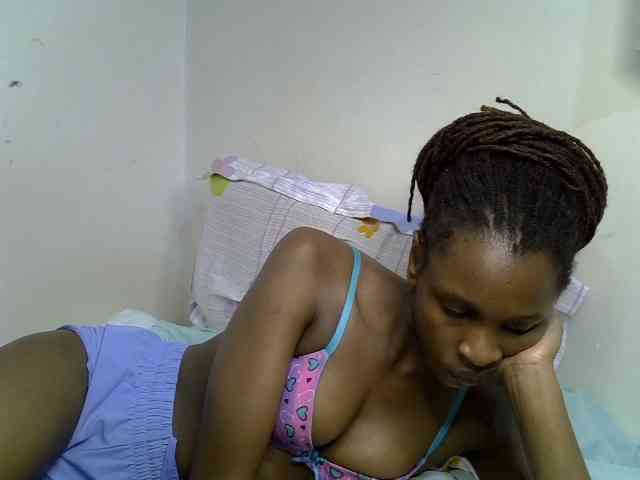 Velvet-luxe webcam