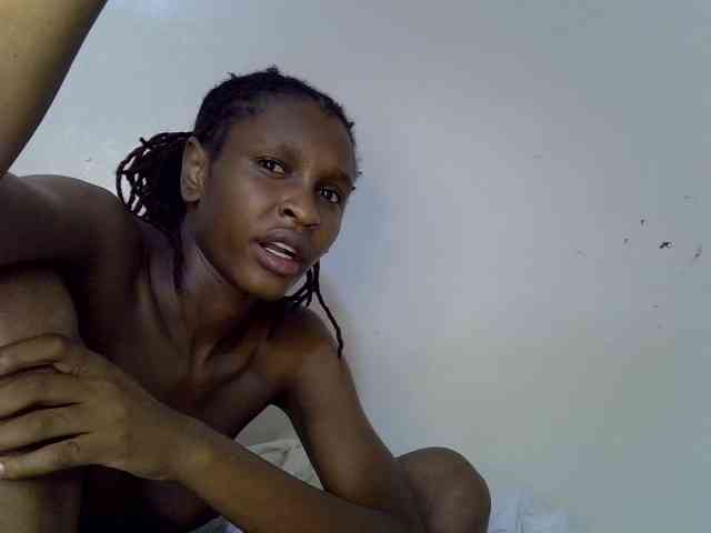 Velvet-luxe webcam
